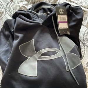 Men’s Cold Gear Under Armour Men’s hoodie. Loose Fit